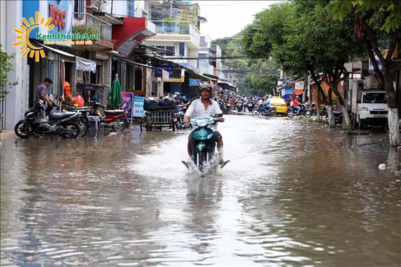 Nước Dâng Mùa Lũ